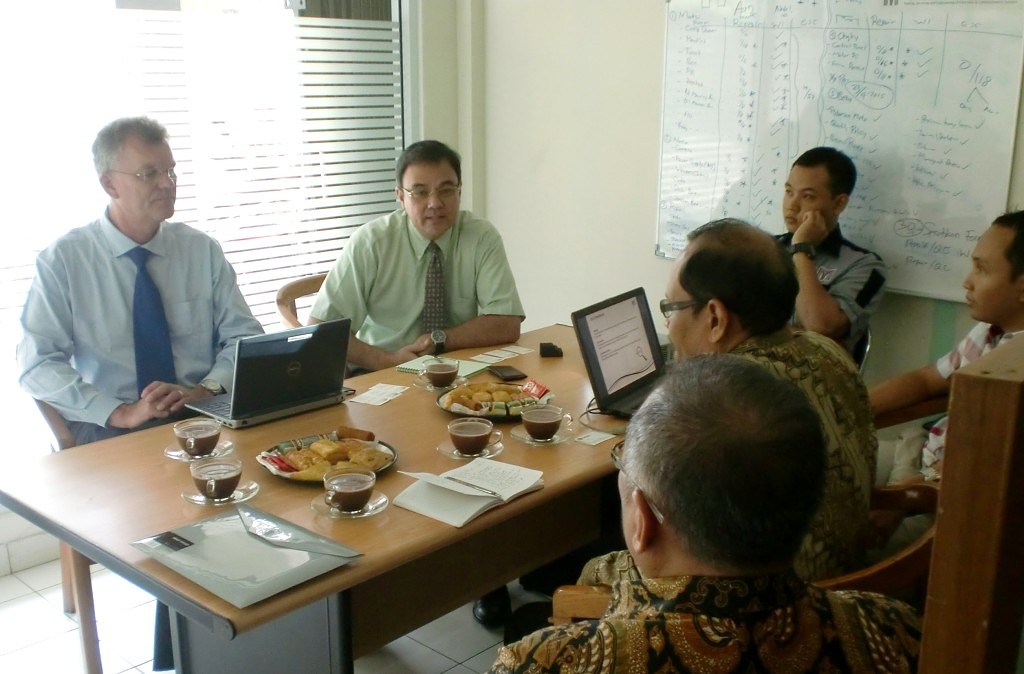 Business meeting of M-3 and Director of SAAB Sweden, held at M-3 electronic workshop Jakarta 2015